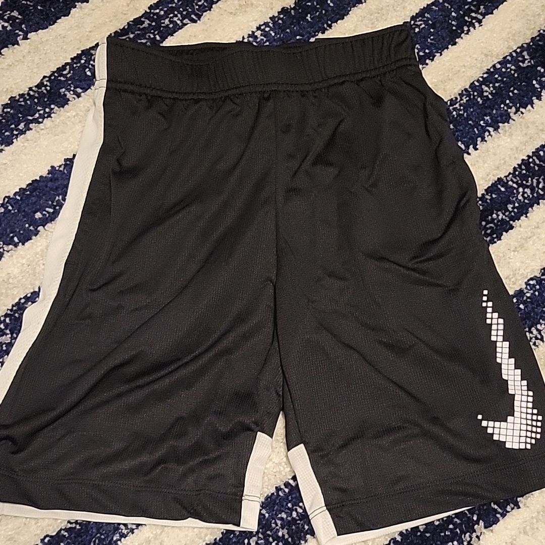 Nwt Nike Mesh Nike Shorts Nwt Nike Mesh Nike Shorts
